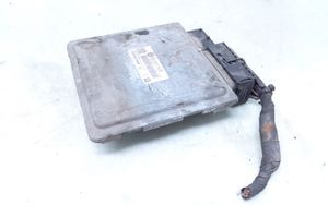 Volkswagen PASSAT B6 Sterownik / Moduł ECU 03G906018CE