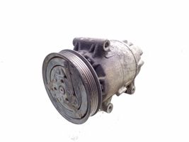 Renault Megane II Compressore aria condizionata (A/C) (pompa) 7711135105