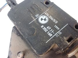 BMW 5 E39 Moteur de verrouillage trappe à essence 8352168