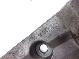 2247421 BMW 5 E39 A/C compressor mount bracket, 20.00 € | RRR 