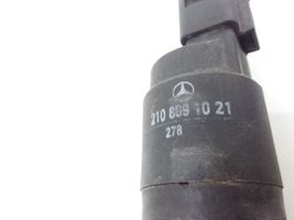 Mercedes-Benz A W168 Pompa spryskiwacza szyby przedniej / czołowej 2108691021