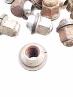 Hyundai Trajet Nuts/bolts 