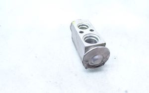 Opel Zafira B Air conditioning (A/C) expansion valve 7011211