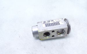Opel Zafira B Air conditioning (A/C) expansion valve 7011211