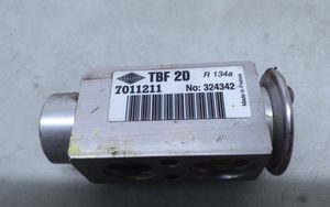 Opel Zafira B Détendeur de climatisation 7011211