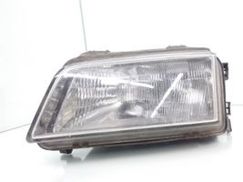 Audi A4 S4 B5 8D Lampa przednia 8D0941029B