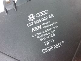 Audi 80 90 S2 B4 Sterownik / Moduł ECU 037906022EE