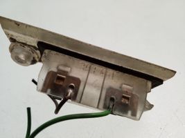 Audi A6 S6 C5 4B Lampa oświetlenia tylnej tablicy rejestracyjnej 393461