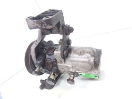 Audi 100 200 5000 C3 Vairo stiprintuvo siurblys 035145155G