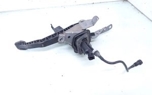 Ford Focus Pedale della frizione 4M517B633XB