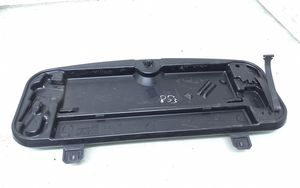 BMW 5 E60 E61 Caja de herramientas 6761420