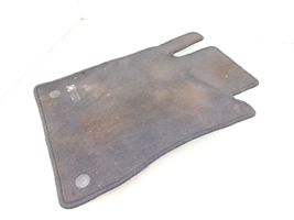 Mercedes-Benz E W211 Tapis de sol avant 091734