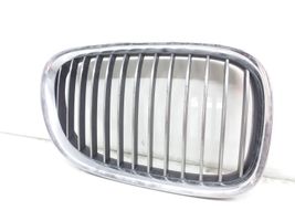 BMW 7 F01 F02 F03 F04 Grille calandre supérieure de pare-chocs avant 7184152