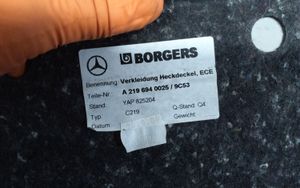 Mercedes-Benz CLS C219 Takaluukun koristelista A2196940025