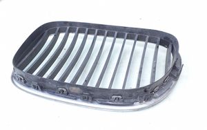 BMW 7 E65 E66 Maskownica / Grill / Atrapa górna chłodnicy 10627110