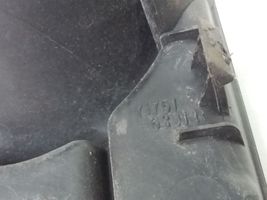 Suzuki Swift Verkleidung Nebelscheinwerfer / Gitter vorne 7175163J1