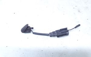 Ford Mondeo MK IV Ugello a spruzzo lavavetri per parabrezza XS4117666A