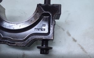 BMW 5 G30 G31 Supporto dell’albero motore 7797928