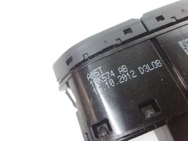 Ford Focus Bouton de dégivrage pare-brise AM5T18K574AB