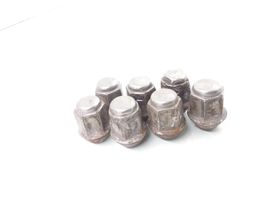 Chrysler PT Cruiser Nuts/bolts 