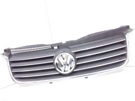 Volkswagen PASSAT B5.5 Maskownica / Grill / Atrapa górna chłodnicy 3B0853651H