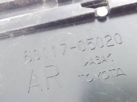 Toyota Avensis T270 Lokasuojan päätylista 6011705020