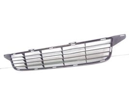 Toyota Avensis T270 Front bumper lower grill 5311205080