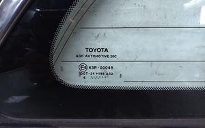 Toyota Avensis T270 Finestrino/vetro retro AS2