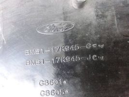 Ford Focus Etupuskurin alempi jäähdytinsäleikkö BM5117K945