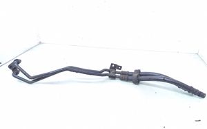 Volkswagen PASSAT B5.5 Tubo flessibile del radiatore dell’olio del cambio 8D0317819P