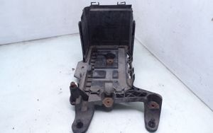 Volkswagen Touran I Boîte de batterie 1K0915336