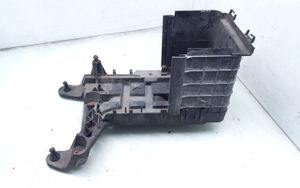 Volkswagen Touran I Battery tray 1K0915336