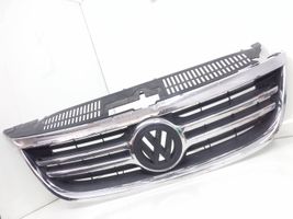 Volkswagen Tiguan Grille calandre supérieure de pare-chocs avant 5N0853653A