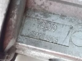 Volvo V70 Etuoven lukko (kahvan vieressä) 30784963