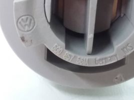Volkswagen Golf VII Häikäisysuojan kiinnityskoukun kiinnike 5g0857561A