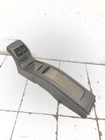 Mercedes-Benz CLS C219 Apoyabrazos del asiento trasero A2198600030