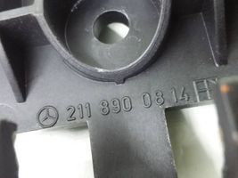 Mercedes-Benz E W211 Support panneau triangulaire d'avertissement 2118900814