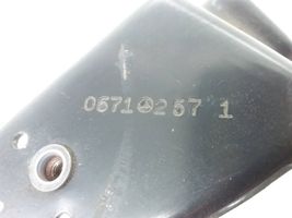 Mercedes-Benz R W251 Sivujäähdyttimen tuen suojapaneeli 06712571