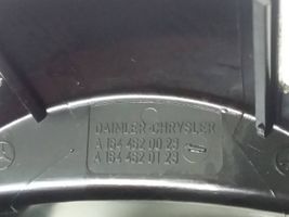 Mercedes-Benz R W251 Ohjauspyörän pylvään verhoilu A1644620023