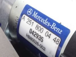 Mercedes-Benz R W251 Tavaratilan luukun hydraulinen avausjärjestelmä pumpulla A2518000448