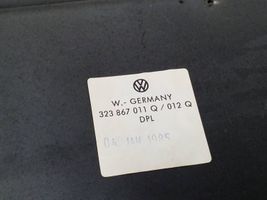 Volkswagen PASSAT B2 Rivestimento del pannello della portiera anteriore 323867011q