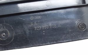 Volkswagen PASSAT B2 Takaoven kynnyksen suojalista 323853805A