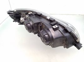 Volvo V70 Lampa przednia 05051119