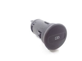 Polestar 2 USB-pistokeliitin 32231928