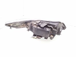 Ford Mondeo MK IV Lampa przednia 7S7113K060CC