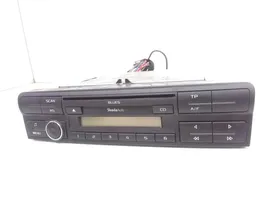 Skoda Octavia Mk2 (1Z) Radio/CD/DVD/GPS-pääyksikkö 1Z0035152D
