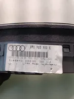 Audi A3 S3 8P Licznik / Prędkościomierz 8P0920900K