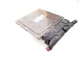 AC 428 Calculateur moteur ECU 03G906018CE