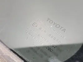 Toyota Avensis T270 Mažasis "A" galinių durų stiklas As2