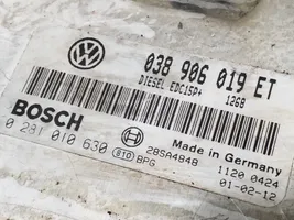 Volkswagen Sharan Calculateur moteur ECU 0281010630